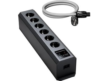 Černá přepěťová lišta GigaWatt PF-2 EVO+ se šesti zásuvkami Schuko s položeným stíněným šedým kabelem PowerSync PLUS 1,5 m vedle ní