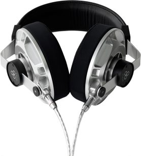 Črne in srebrne žične hi-fi slušalke Final D8000 DC Pro Edition z oblazinjenim naglavnim trakom in debelimi ušesnimi blazinicami