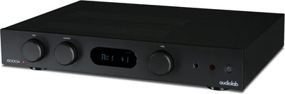 Sort stereo hi-fi forstærker Audiolab 6000A med rektangulær front, 3 cirkulære knapper, centralt display og logo nederst til højre