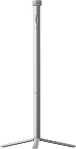Støtte i lys grå aluminium XGIMI MoGo 4 + PowerBase Stand, sett forfra, slank sylindrisk rør med utfoldede tripod-ben og oransje knapp, ledsaget av to porter på øvre del