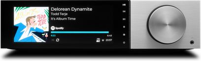 Stereo-Hi-Fi-Verstärker Cambridge Audio EVO 150 DeLorean Edition Silber, Frontansicht des Displays mit Albumcover und Drehregler