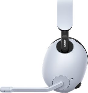 Close-up zijaanzicht van de Sony Inzone H9 gaming headset in wit en zwart kunststof, met een gladde ovale oorschelp en geïntegreerde draaibare microfoonarm