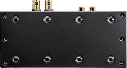 Convertitore audio DAC Qutest Chord Electronics, vista dall'alto, superficie nera, connettori dorati, viti circolari