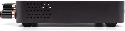 Octavio AMP (32V strømforsyning) stereo hi-fi forstærker, bagside, røde og sorte RCA-lydstik, sort ventilationsgitter