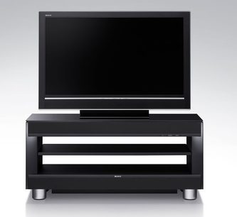Sony RHT-G800B sort TV-møbel, set forfra, med fladskærm, to åbne hylder og sølvfarvede metalben
