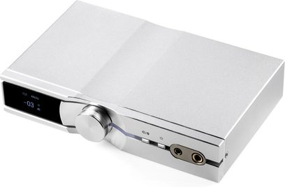 Stříbrný audio převodník DAC iFi Audio IDSD NEO Performance Edition, pohled shora mírně zešikma, přední panel s displejem a ovladačem