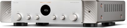 Marantz Stereo 70 gümüş renkli stereo hi-fi amplifikatör, ön görünüm, döner düğmeler, dijital ekran, arka panelde giriş/çıkışlar