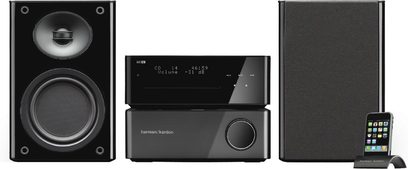 Mini sistema hi-fi Harman Kardon MAS 101 nero composto da un diffusore, un amplificatore con display LCD e un iPhone