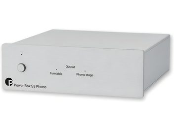 Външно захранване Pro-Ject Power Box S3 Phono сребристо, правоъгълен корпус с бутон на предния панел, изглед под три четвърти