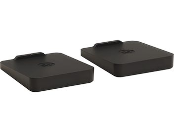 Pied d’enceinte Monitor Audio Radius Desk Pad 4G noir, paire de bases carrées à angles arrondis vue en perspective