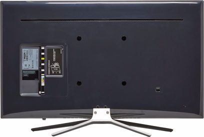 Samsung UE40K5600 sort TV, set forfra, slukket skærm, 4 HDMI-porte, USB-port, sølvfarvet V-formet midterfod
