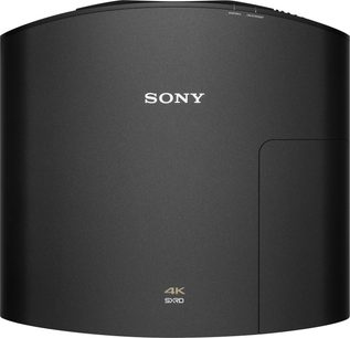 Sony VPL-VW290ES sort videoprojektor, set forfra, afrundet kubisk form, hvidt "SONY"-logo på sort mat forside