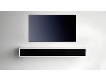 Vegghengt Clic Classic Series modell 130S i hvitt tre med svart front, frontvisning