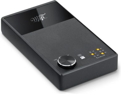 Convertitore audio DAC Mofi Electronics StudioDAC nero in alluminio spazzolato vista dall'alto con manopola e indicatori luminosi