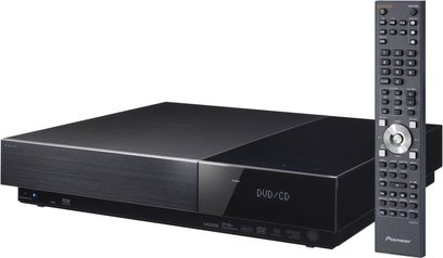 Pioneer LX03 sort hjemmebiograf-anlæg i sort, set forfra, bestående af en DVD/CD-afspiller og en fjernbetjening