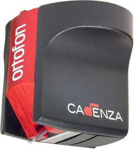 Ortofon Cadenza rød vinylpickup i sin originale sorte og røde emballage, set forfra i nærbillede