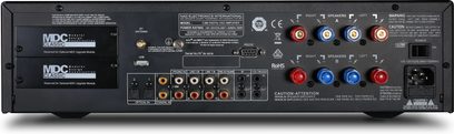 Amplificatore hi-fi stereo NAD C388 color grafite, vista frontale, connettori sul retro, pulsanti e prese sul davanti