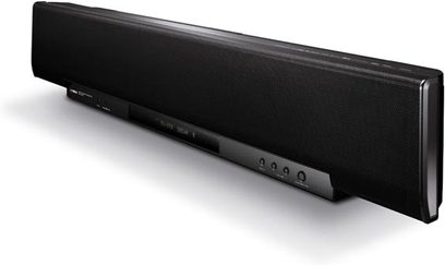 Soundbar Yamaha YSP-4000 nera, vista frontale, forma allungata e sottile, griglia metallica sulla parte anteriore