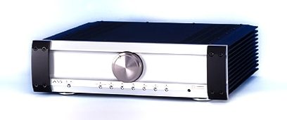 Musical Fidelity A5 stereoforstærker set forfra, sølvfarvet front, volumenkontrol, blåt display