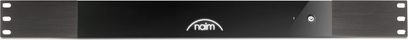Naim Audio CI-NAP 101 effektforstærker i børstet sort aluminium, delvist forfra-syn der viser logoet