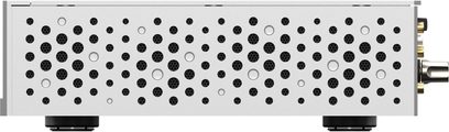 Sidevisning av den integrerte stereo hi-fi-forsterkeren Matrix Audio MD-1 i sølvfarget aluminium, med et panel perforert av flere sirkulære ventilasjonshull, to svarte sylindriske føtter under og gullbelagte RCA-kontakter i flukt med baksiden