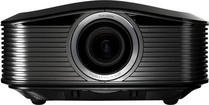 Optoma HD82 sort videoprojektor, set forfra, centreret linse, sidehulningsgitre, afrundet rektangulær form