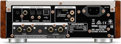 Przetwornik cyfrowo-analogowy (DAC) Marantz HD-DAC1 w kolorze srebrno-złotym, widok od tyłu, złącza cyfrowe i analogowe audio, gniazda RCA