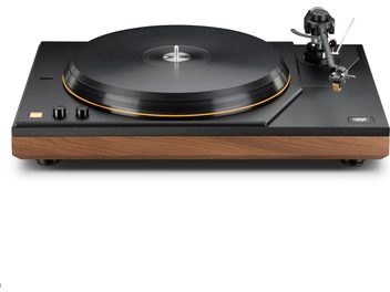Μαύρο πικάπ βινυλίου Mofi Electronics MasterDeck+ με ξύλινη βάση και βραχίονα ανάγνωσης στα δεξιά, πρόσοψης