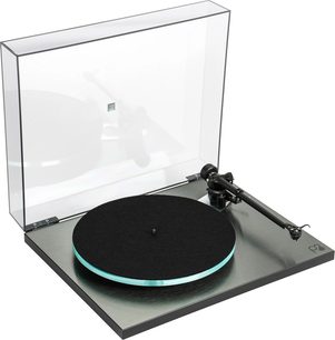 Platina de vinil hi-fi Planar 3 RS com célula Nd5, prato circular preto, borda transparente, braço de leitura preto, tampa transparente aberta
