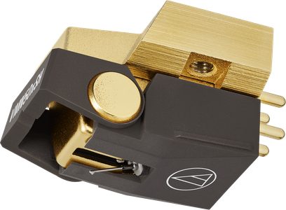 Testina phono Audio Technica AT-VM750xSH/H antracite in plastica con portatestina metallico dorato vista in prospettiva tre quarti, con logo bianco, stilo cantilever visibile e quattro pin di connessione posteriori