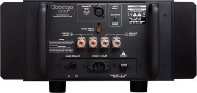 Amplificator de putere hi-fi Bryston 28B3 negru, vedere din spate cu borne pentru boxe și intrări audio XLR și RCA