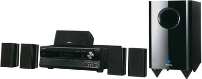 Sort Onkyo HT-S6305 hjemmebiografsystem bestående af en receiver, 5 satellithøjttalere og en subwoofer