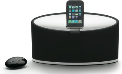 Zeppelin Mini Bowers & Wilkins sort, iPhone-dockingstation med oval højttaler, rund fjernbetjening, set forfra
