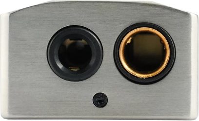 Bærbar lydkonverter iFi Audio GO Bar Kensei, frontvisning, sorte og gyldne cirkulære lydstik, sort centreret skrue