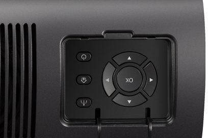 Sort fjernbetjening med knapper og kontrolhjul til ViewSonic X100-4K projektor, set forfra