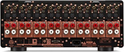 Multikanálový výkonový zesilovač Marantz AMP 10, pohled zepředu, 16 kanálů s XLR vstupy a výstupy pro reproduktory, černý