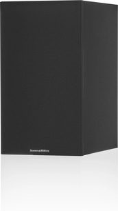 Bowers & Wilkins 606 S3 bogreolhøjttaler, sort, set forfra, rektangulært mat sort kabinet med sort frontgitter