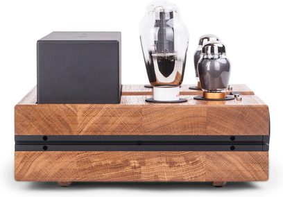 Предусилвател за слушалки Feliks Audio Envy Performance с дъбово покритие, с видими лампи и черен корпус, изглед отпред
