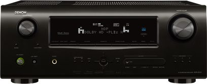 Denon AVR-2310 sort hjemmebiografsforstærker, sort front, blå display, sølvfarvede knapper og drejeknapper, to store centrale drejeknapper