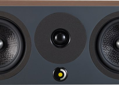 Zentrale Lautsprecherbox Davis Acoustics Krypton C Classik Nussbaum, Frontansicht, 2 Lautsprecher mit geflochtener Faser, zentraler Hochtöner, rundes Logo