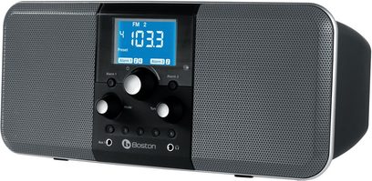 Sort Boston Horizon Duo digitalradio, set forfra, blå LCD-skærm "10:33", knapper og drejeknapper på forsiden