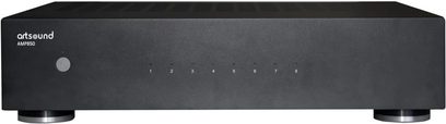 ArtSound AMP-850 Multiroom- oder Multi-Zonen-Verstärker, Vorderansicht, schwarzes Gehäuse, 2 silberne runde Füße, 1 runder Knopf links, 8 nummerierte Anzeigen von 1 bis 8