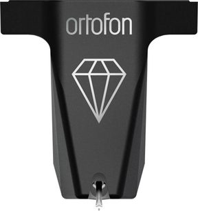 Ortofon MC X20 yüksek kaliteli hücresi ön görünüş, mat siyah metal kasa, Ortofon yazısı ve gümüş renkli elmas motifi ile, alt kısımda görünür metal kantilever