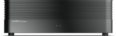 Condizionatore di rete IsoTek V5 SIGMAS nero, vista frontale, superficie superiore scanalata, pannello frontale liscio con 2 indicatori luminosi