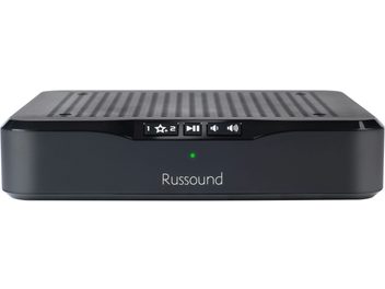 Lettore audio di rete Russound MBX-PRE nero visto frontalmente, griglia perforata, display LCD, tasti di controllo