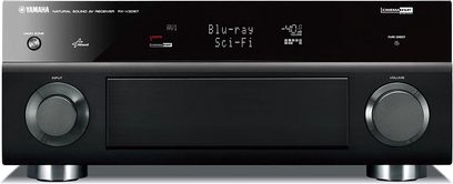 Yamaha RX-V3067 sort home cinema-forstærker, set forfra, blåt display, sølvfarvede knapper og drejeknapper, 2 sorte drejeknapper