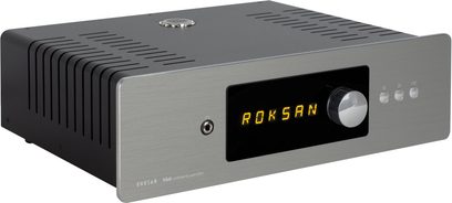 Roksan blak Integrated Amplifier hi-fi stereoforstærker i antracitgrå, front med "ROKSAN"-display, knapper og tilslutninger