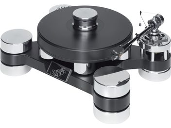 Hi-Fi vinylový přehrávač Transrotor Dark Star Silver Shadow v matné černé a chromové barvě, konstrukce z akrylu a hliníku, pohled ze tří čtvrtin mírně shora, s masivním kruhovým talířem, třemi lesklými válcovými nohami a ramenem s čtecí hlavou namontovaným vpravo