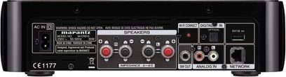 Marantz MCR-510 hvid hi-fi-system, set forfra, med CD-afspiller, USB- og netværksporte, højttalere og fjernbetjening