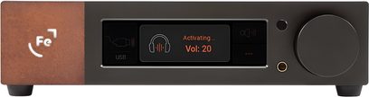 Hi-Fi ausinių stiprintuvas Ferrum Audio WANDLA HP juodas su ruda odine priekine panele, centriniu ekranu ir dideliu garso lygio reguliatoriaus ratuku